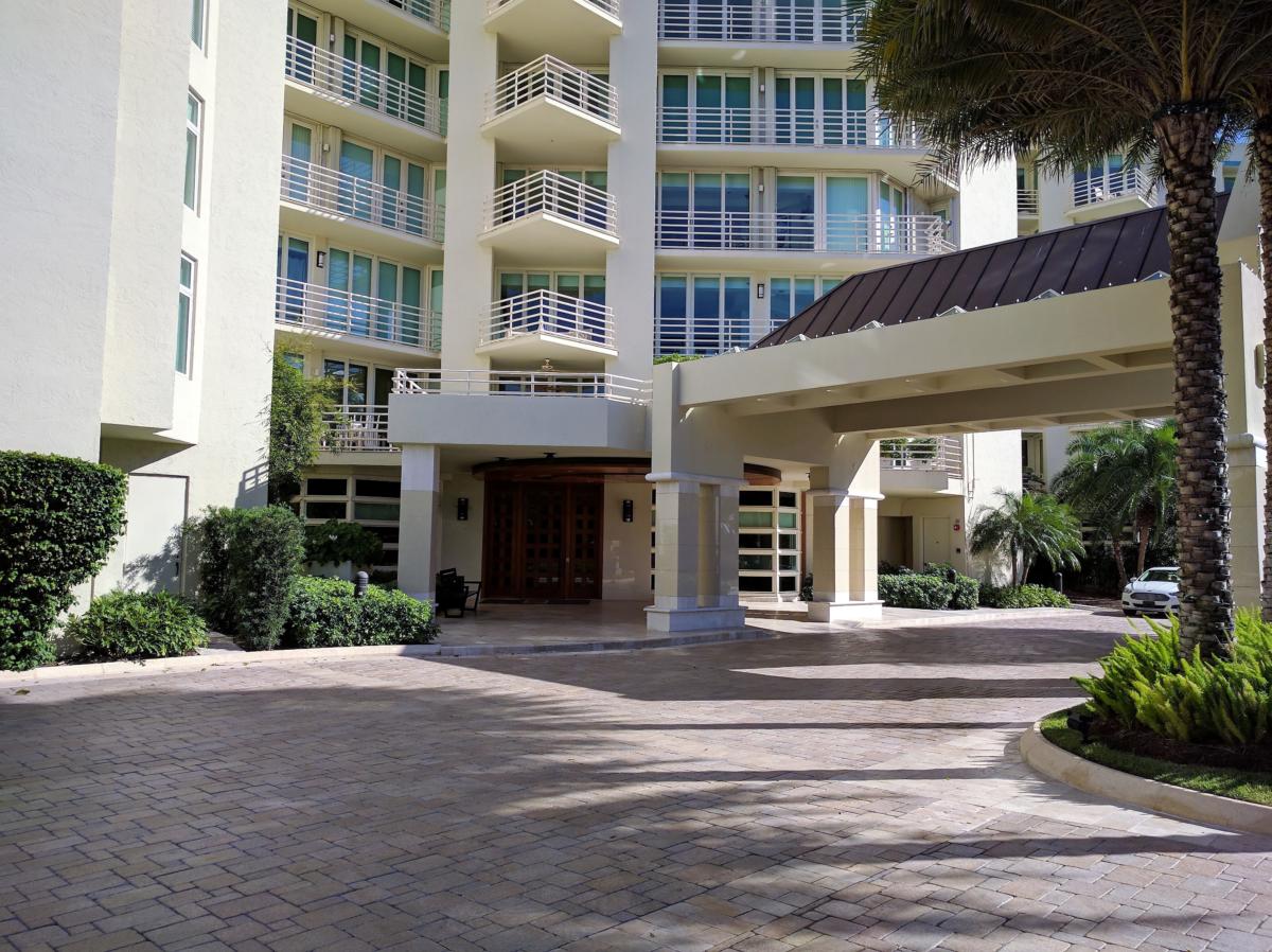 B Realtors "Presidential Place" Sales Specialists (561) 306.7653